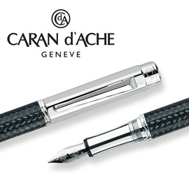 CARAN d'ACHE 瑞士卡達 VARIUS 維樂斯碳纖維鋼筆-OM / 支
