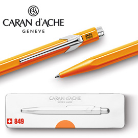 CARAN d'ACHE 瑞士卡達 849 Pop Line 原子筆. 桔 / 支
