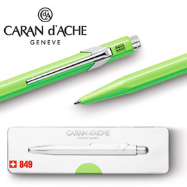 CARAN d'ACHE 瑞士卡達 849 Pop Line 原子筆. 蘋果綠 / 支